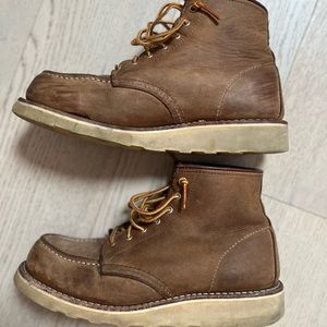 Red Wing Suede - Classic Moccasin Boot